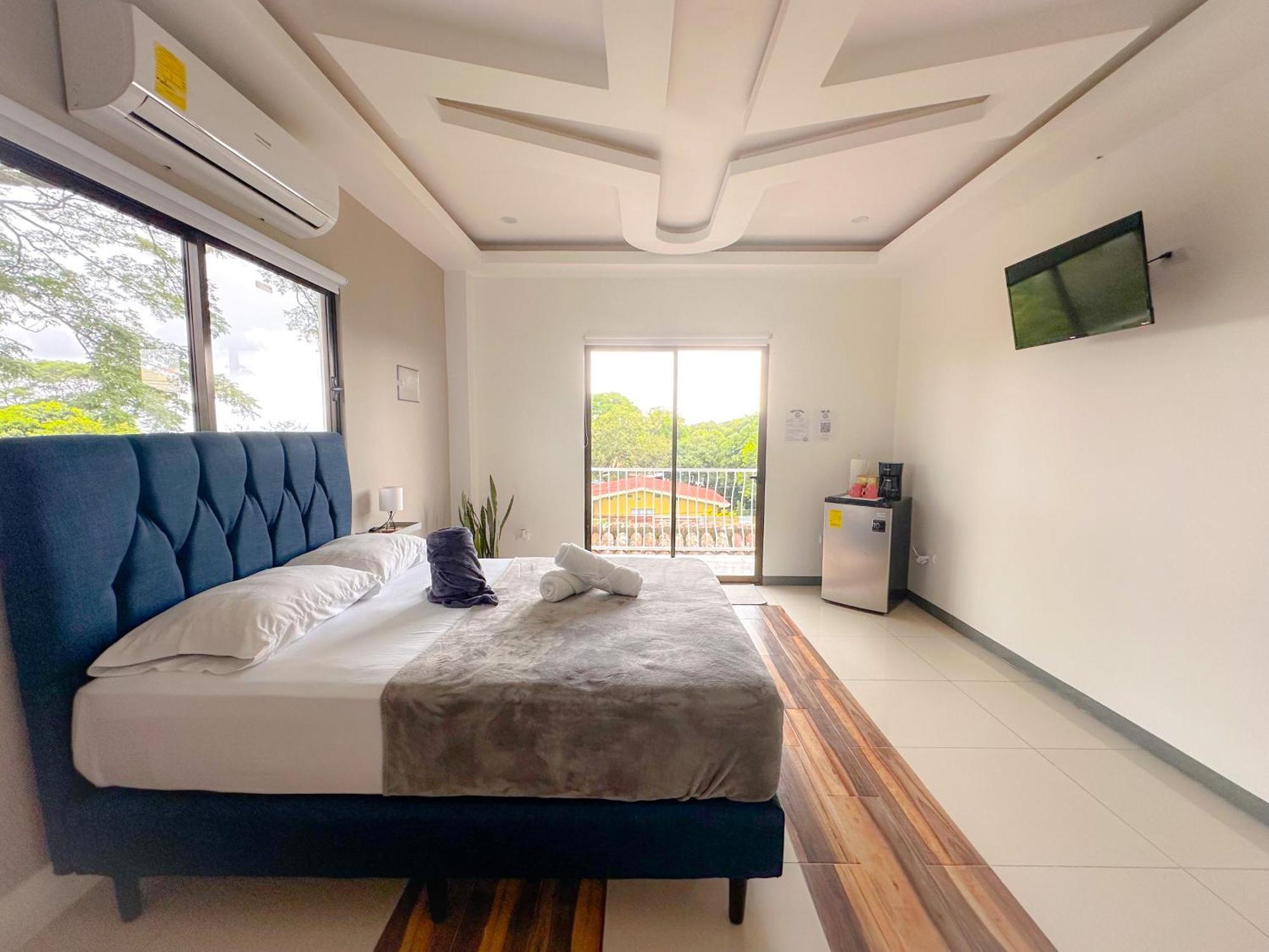 Casa Garitas Guesthouse & Car Rental - Free Sjo Airport Shuttle Rio Segundo Exterior photo