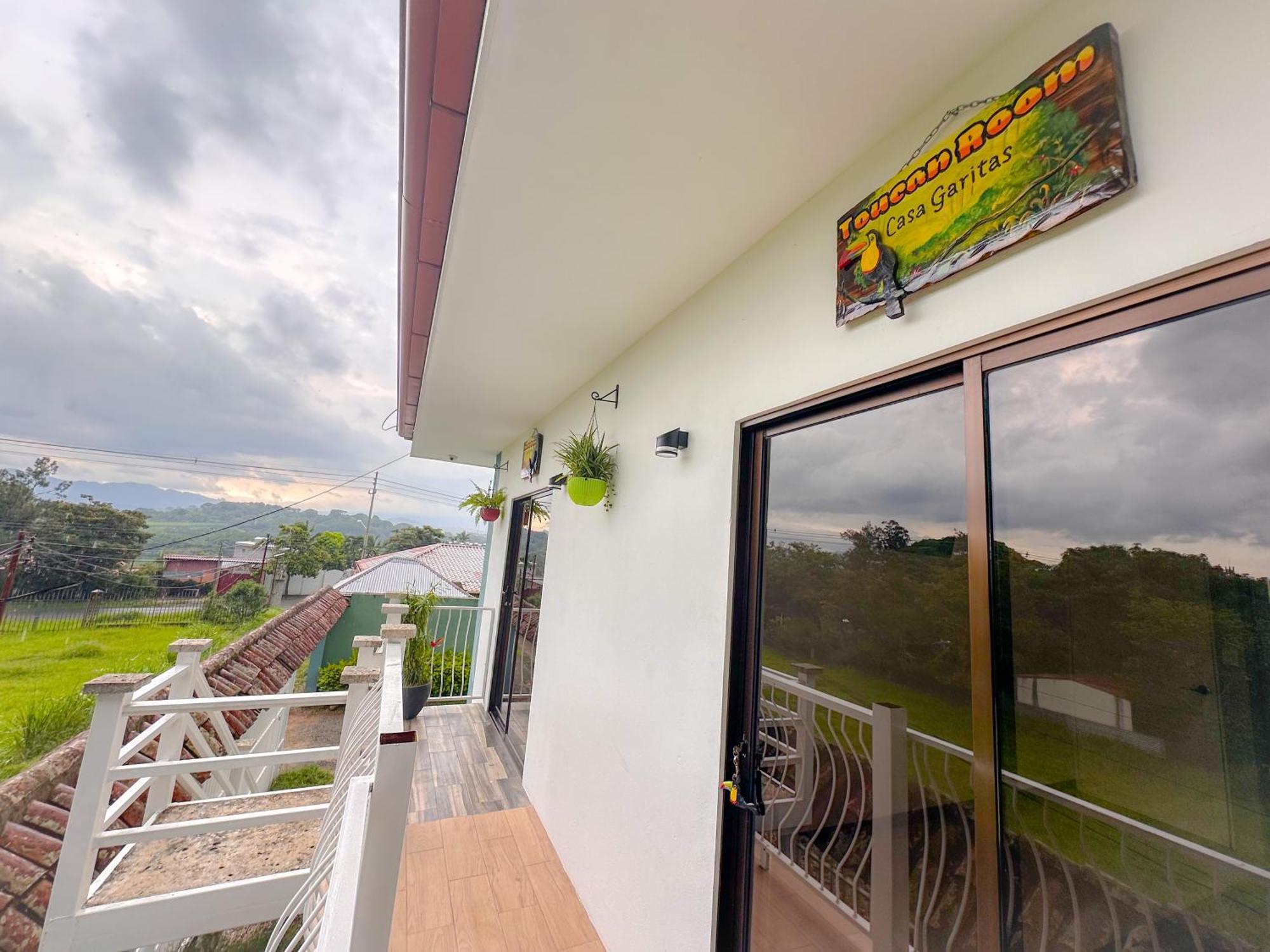 Casa Garitas Guesthouse & Car Rental - Free Sjo Airport Shuttle Rio Segundo Exterior photo